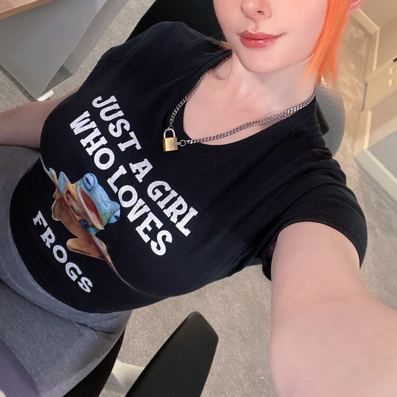 Just A Girl Who Loves Frogs T-Shirt